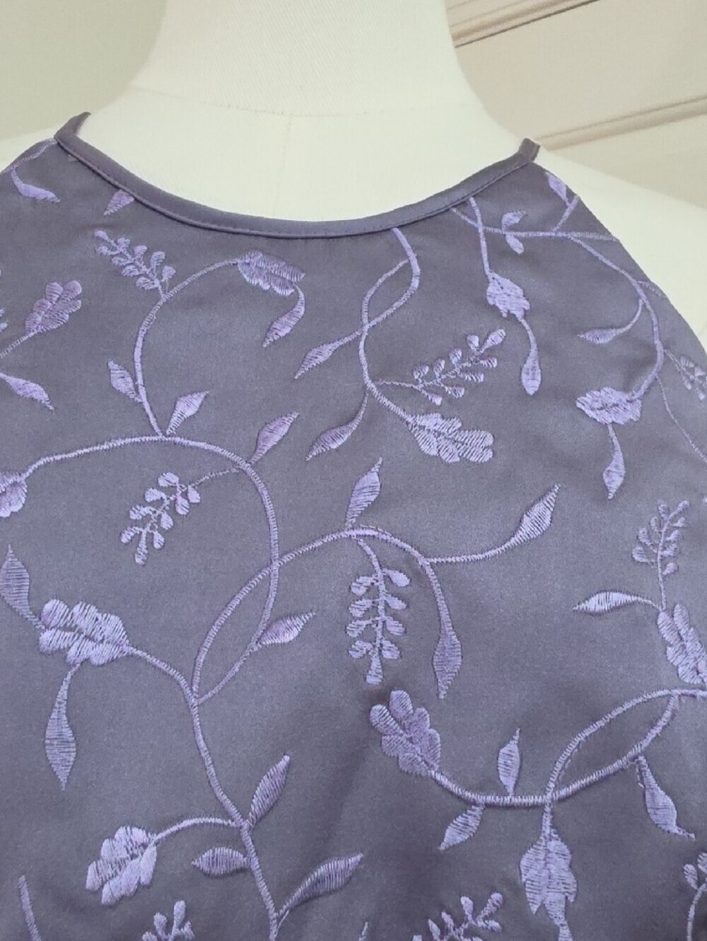 Mori Lee Two Piece Evening Gown-Lavender Satin Size 15/16 Fits Modern Size 10/12 - Picture 4 of 15